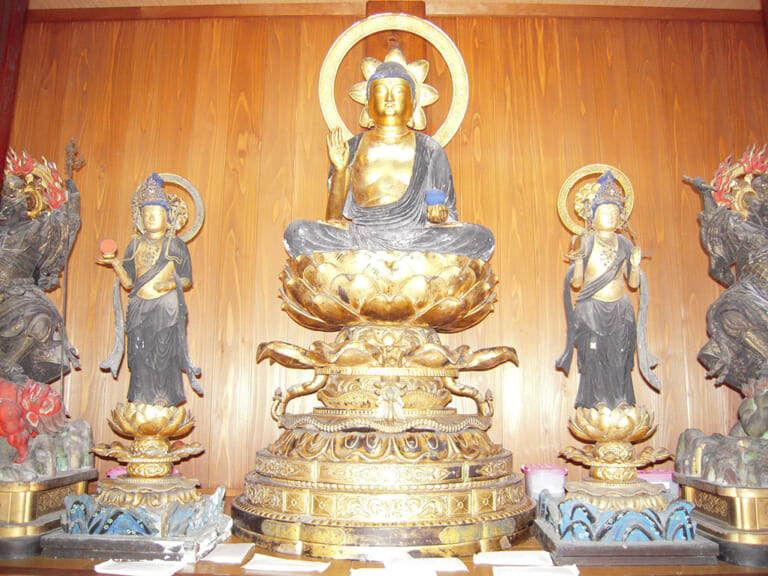 祥雲寺の木造薬師如来座像ほか